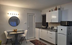 Varlak Apartmans ✷ ✷ ✷