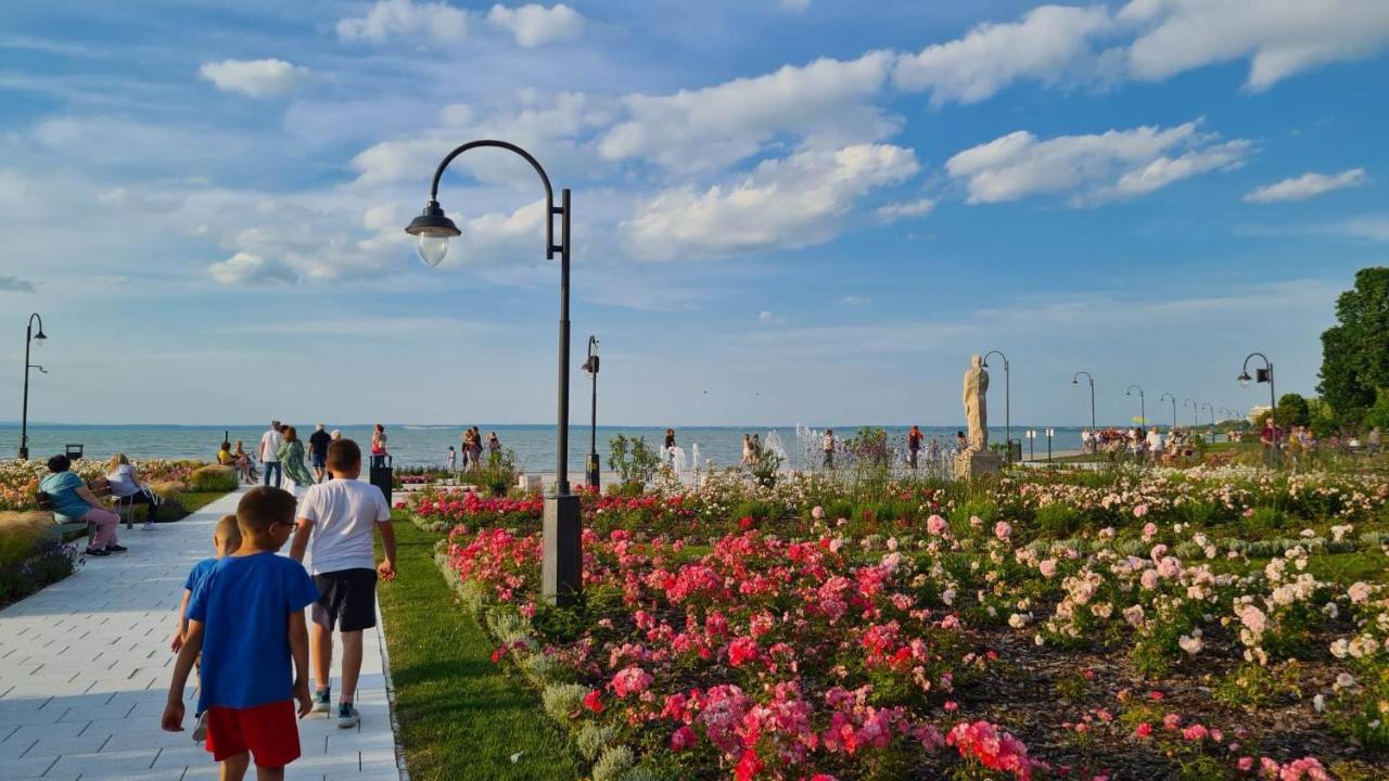 Varlak Apartmans ✷ ✷ ✷ Siófok Zewnętrze zdjęcie