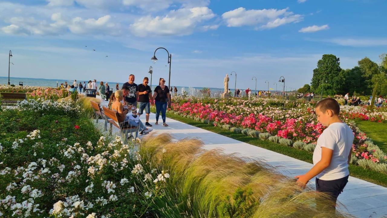 Varlak Apartmans ✷ ✷ ✷ Siófok Zewnętrze zdjęcie