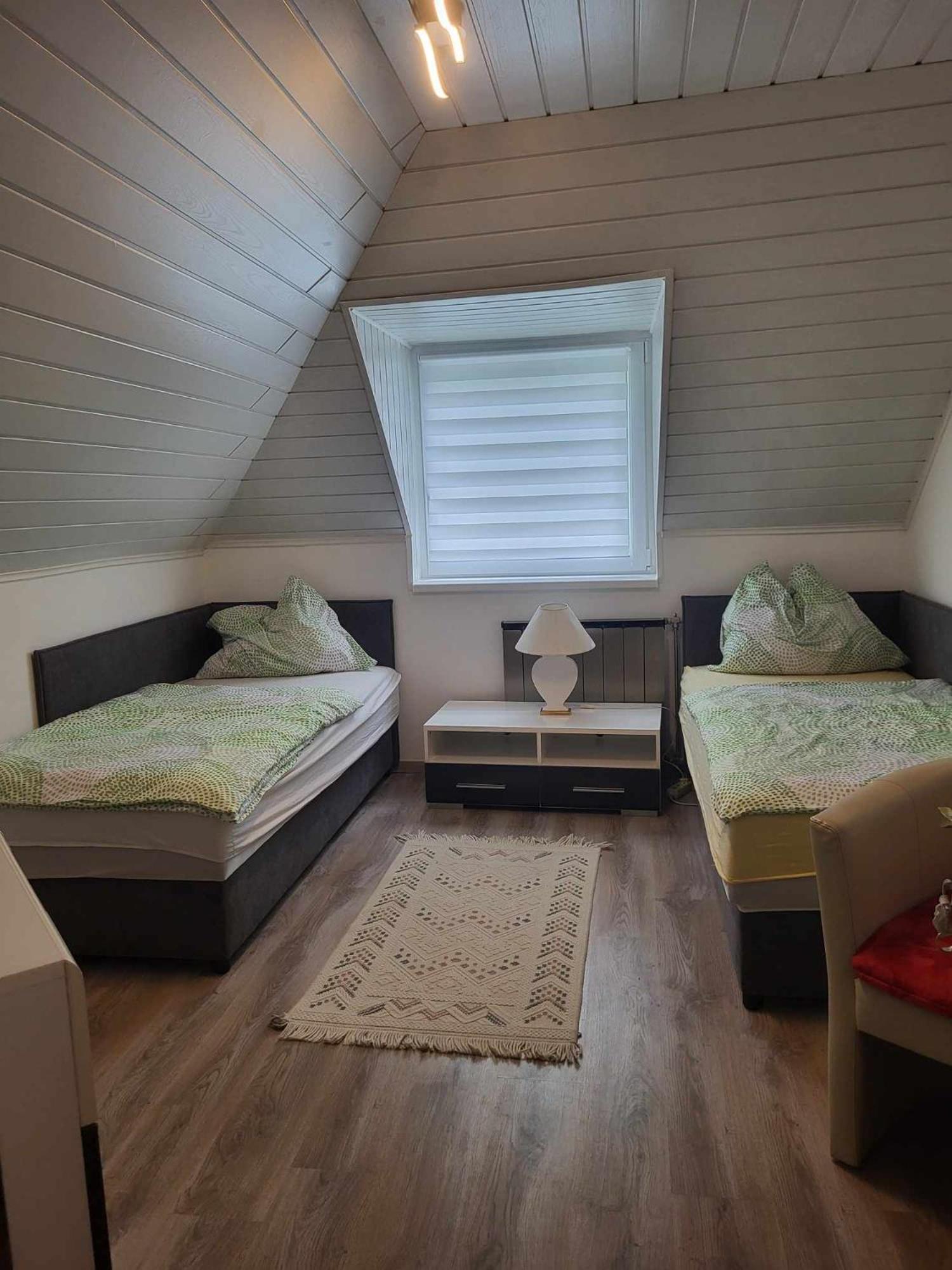 Varlak Apartmans ✷ ✷ ✷ Siófok Zewnętrze zdjęcie